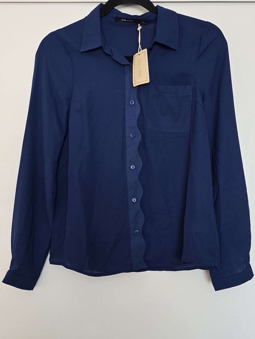 Doe & Rae - (NWT) Blue Long-Sleeve Scallop Detail Button Top